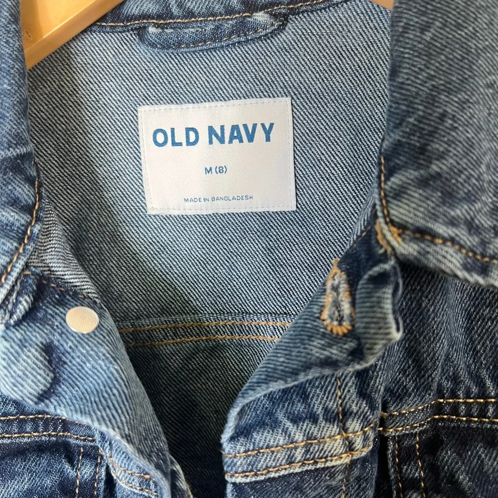 Old Navy Denim Trucker Jacket Kid Size Medium 8 Blue Classic Button Front Cotton